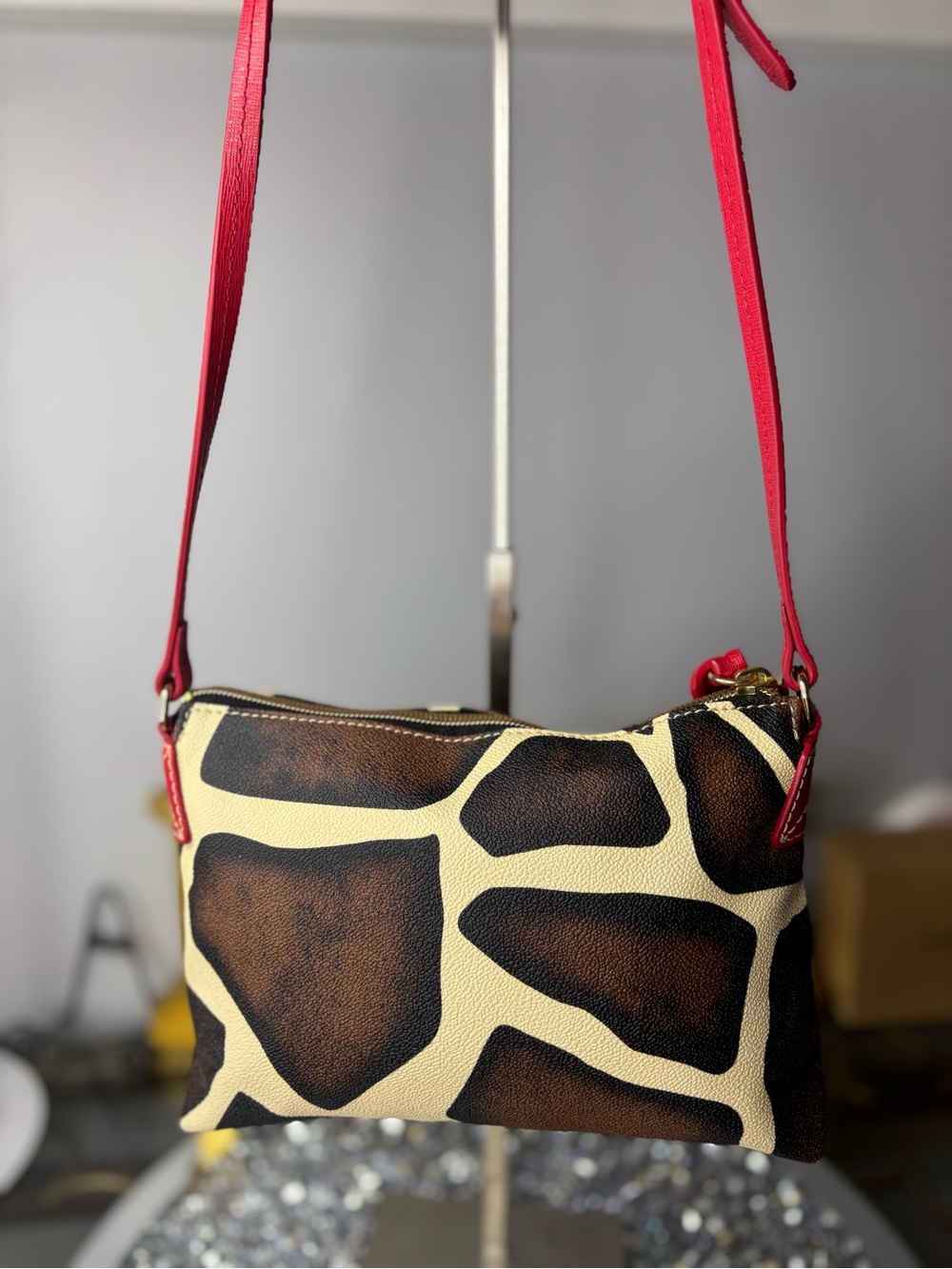 Dooney & Bourke Giraffe Print Crossbody EUC - Picture 5 of 17
